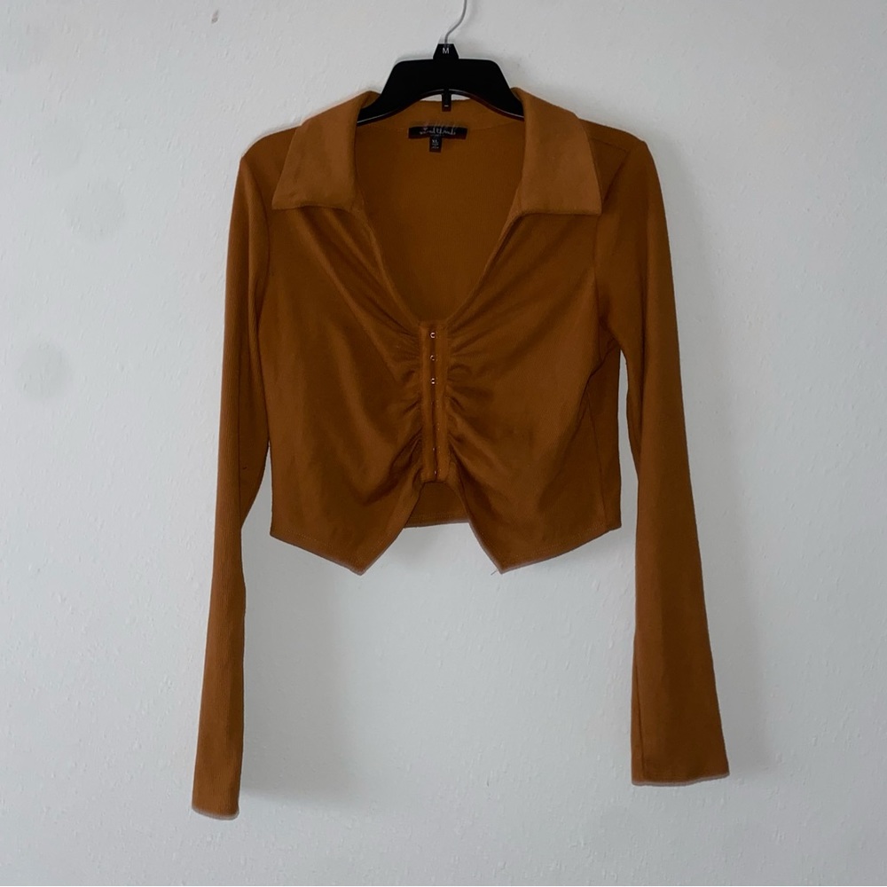 Mixed threads Brown collar long sleeve cropped shirt